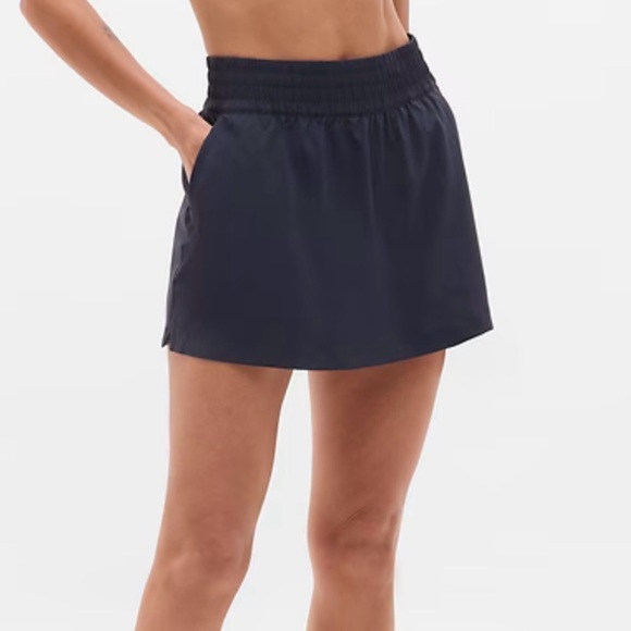 Athleta High Rise Weekender skort - Picture 2 of 5